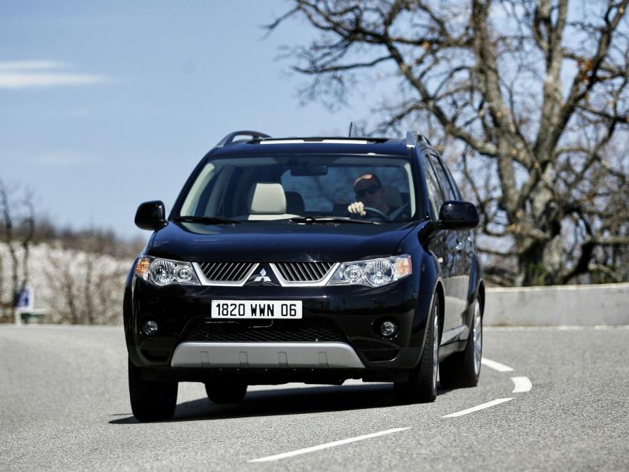  Mitsubishi Outlander 2007 года  (фото 16 из 16)